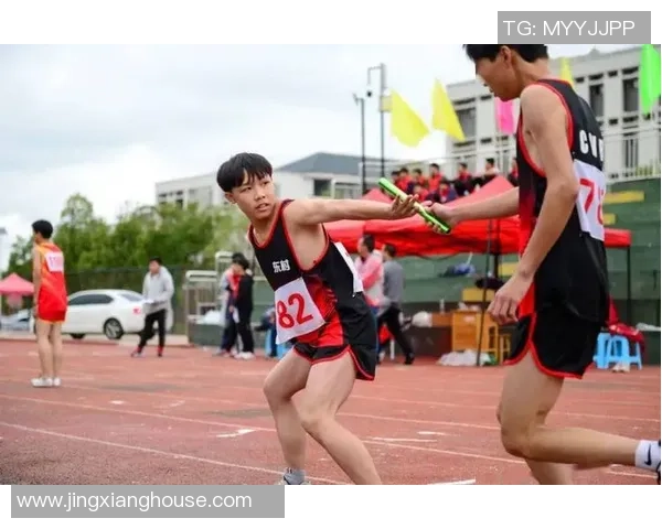 武汉足球队耐力提升之路:聚焦训练与比赛的挑战与突破 武汉足球队耐力提升之路:聚焦训练与比赛的挑战与突破